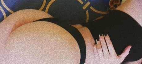 Iwaifu ヌードモデル 画像