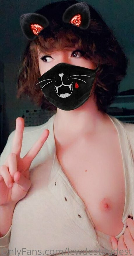 lewdestdudest 独占女優 画像