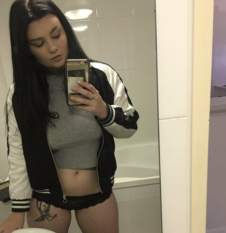 scarletfayx 最高のスター ギャラリー