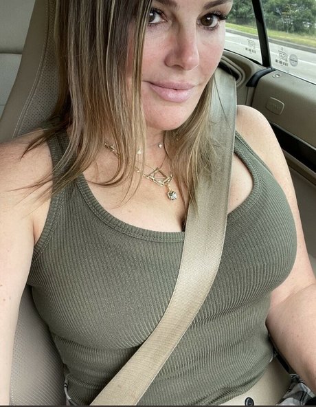 Dysmorphia wb スター xxx 画像