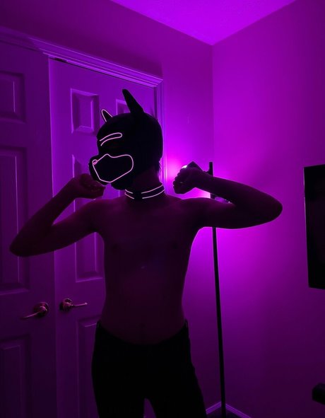 pup haze ポルノスター 裸 写真