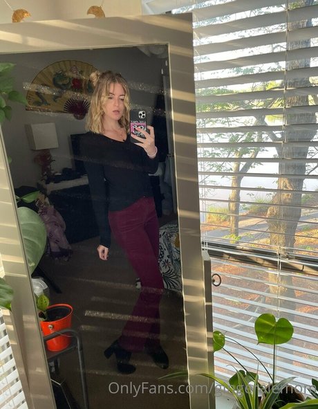 gingeralemom ポルノスター 画像