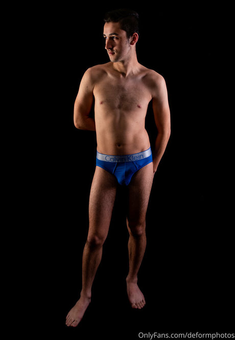 deformphotos 完璧なポルノスター 画像