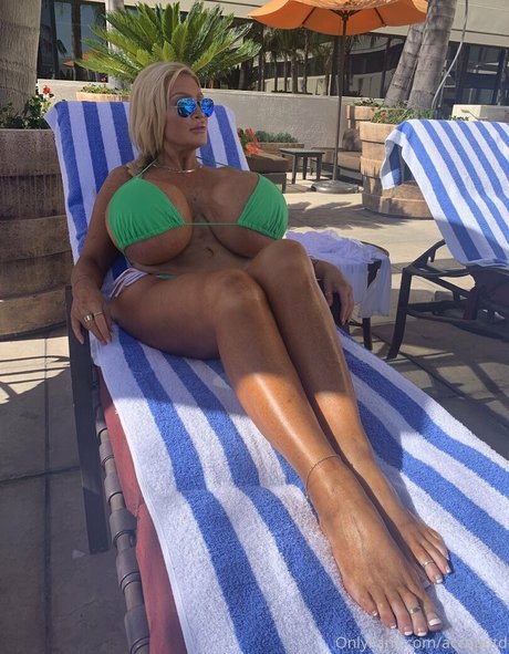 allegracolesworld 高品質モデル 写真