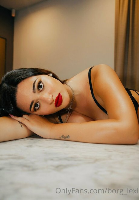 アナルオーガズム オンリーファンズ アートヌード 画像