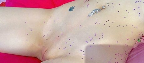 ラテン系美女オンリーファンズ 無料ヌード 写真