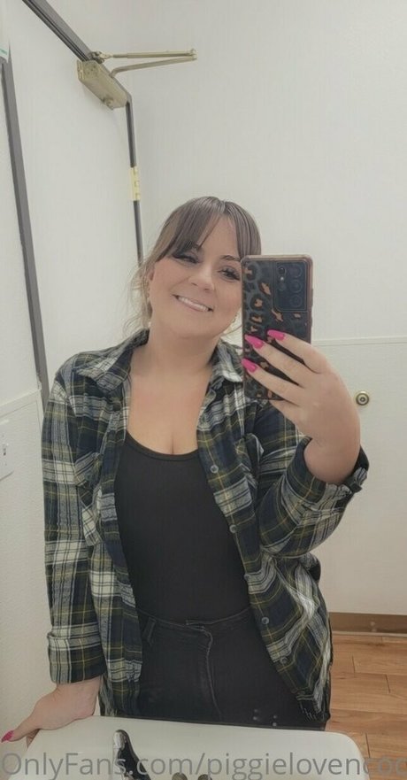 piggielovencock スター ヌード 写真