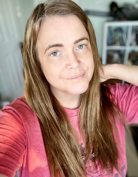 sydneymoon エロティックなモデル 写真