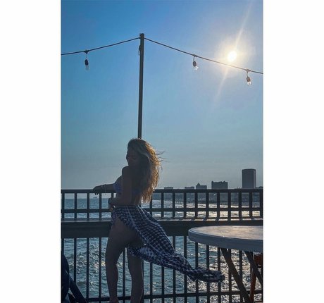 Dale08gc エロティックなポルノスター アーカイブ