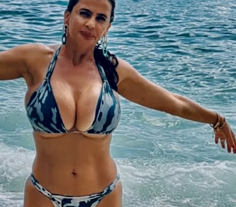 熟女アナルオンリーファンズ セクシーヌード アーカイブ