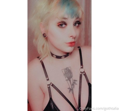 黒人ティーンオンリーファンズ エロ 写真