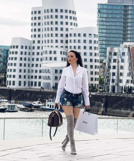 Miss Vanessa Pur プロフィール写真