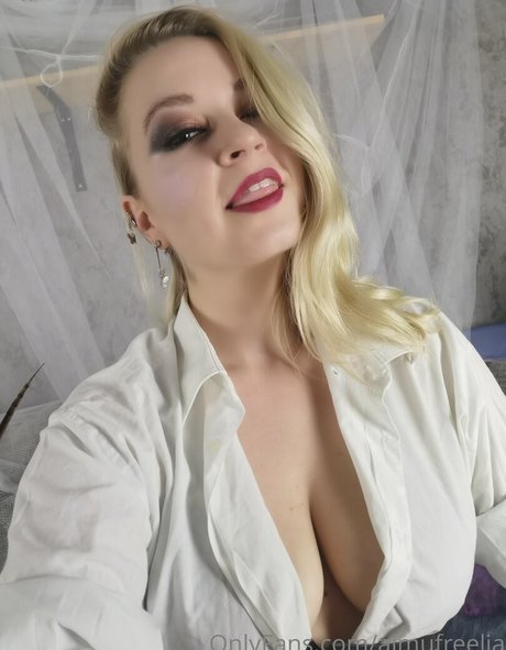 aimufreelia 美しい女優 画像