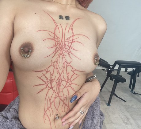 タトゥーオンリーファン ホットポルノ 画像