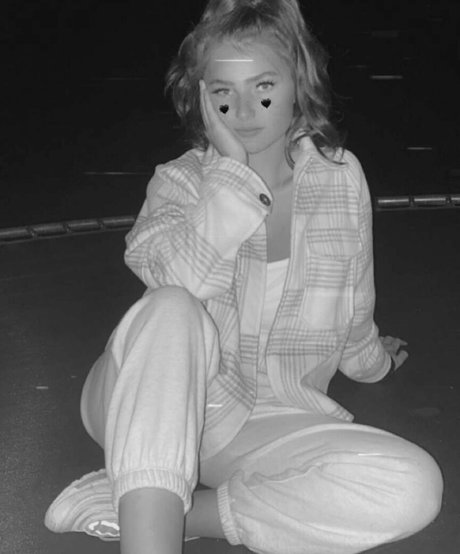 Emizzillo セックス女優 写真