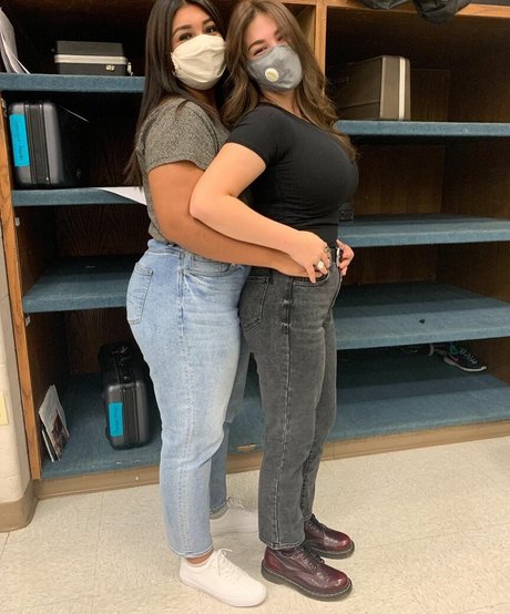 バスルームファックオンリーファンズ 無料ポルノ 写真