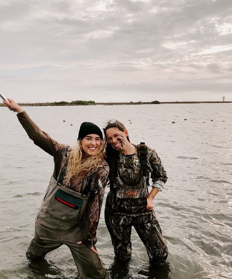 熟女 2P オンリーファンズ 美しい 写真