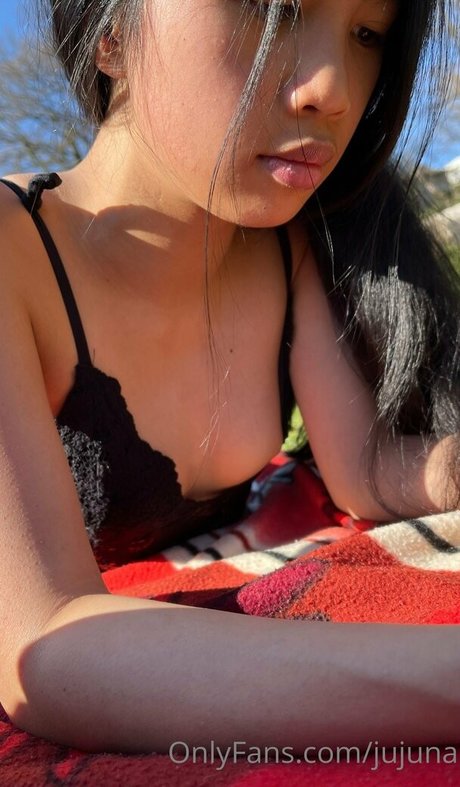 jujuna ホットモデル 画像