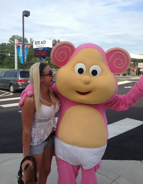 獣医オンリーファンズ アート裸 写真