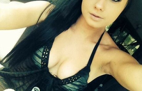 アジア人ニューハーフオンリーファンズ xxx 写真