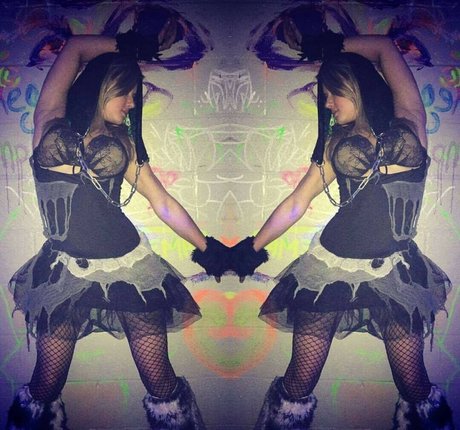 太った足のオンリーファンズ 美しい裸 写真