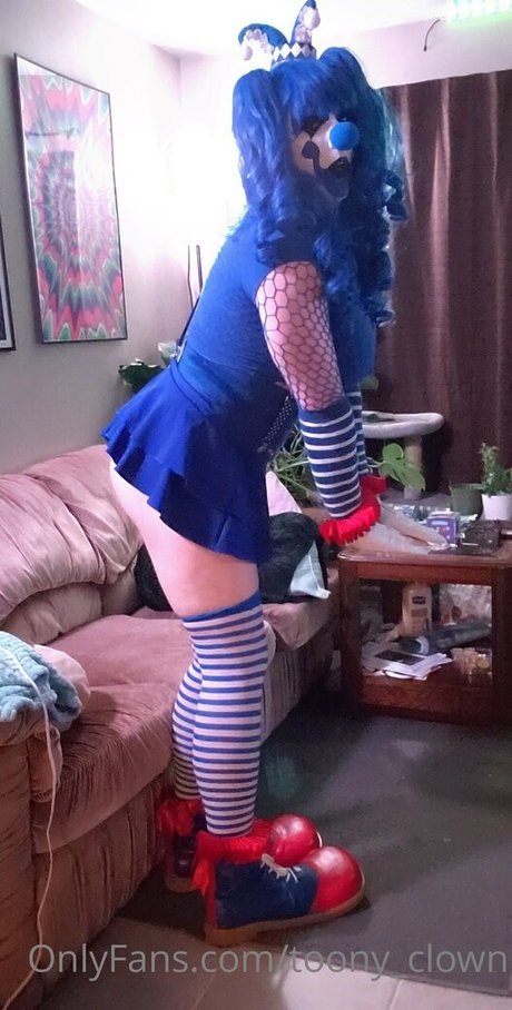 toony clown セックスポルノスター 写真