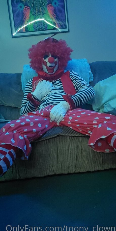 toony clown スターセックス 写真
