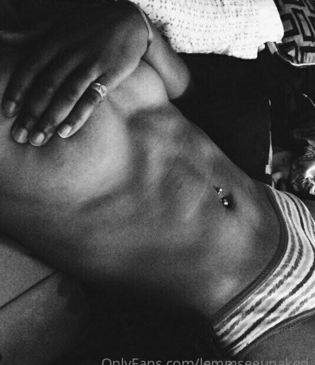 lemmseeunaked ヌードのポルノスター 写真