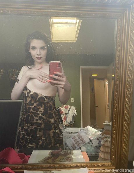 黒檀の熟女オンリーファンズ 無料ヌード 写真