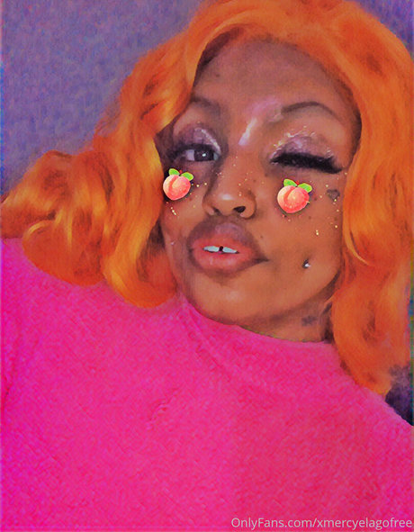 xmercyelagofree 裸のポルノスター 写真