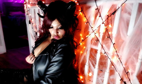 xmercyelagofree ホットモデル 写真