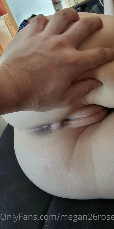 megan26rose スター ヌード 写真