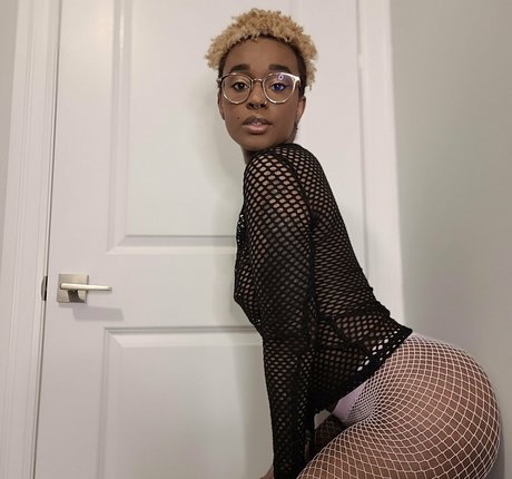 バニー無料オンリーファンズ HD ギャラリー