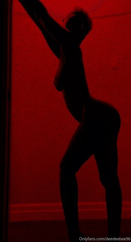 曲線美の女の子オンリーファンズ xxx 写真