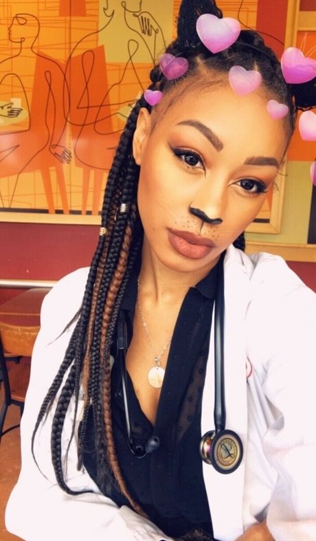 Nia Simone HDモデル 画像