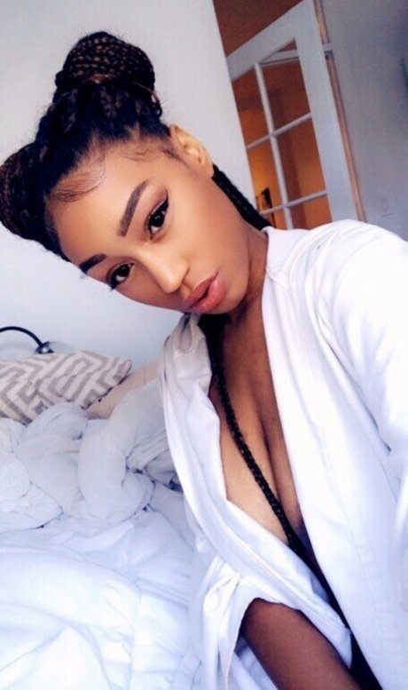 ポルノオンリーファンズ ポルノ 写真