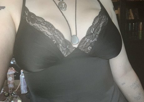 wuvspell ホットなモデル 写真