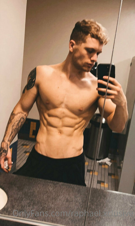 nocapraph ポルノスター 写真