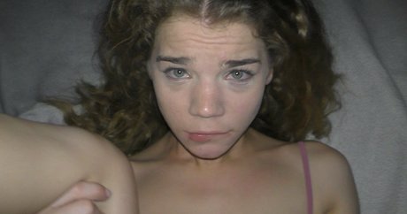 巨乳ランジェリーオンリーファンズ ホット 写真