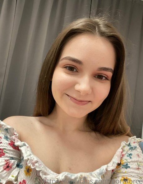 モデルファックオンリーファンズ 限定 写真