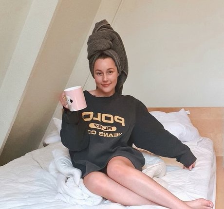 Elizabeth Height ヌードモデル アーカイブ