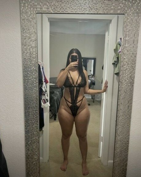 ブロンドのお尻オンリーファンズ ヌード 写真