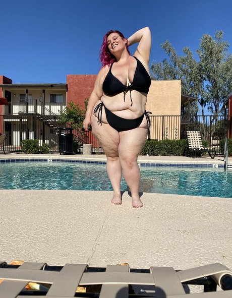 brittneyblisss アダルトスター ギャラリー