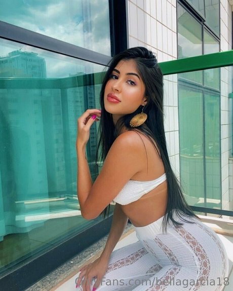 大きなプッシー唇オンリーファンズ ポルノ 写真