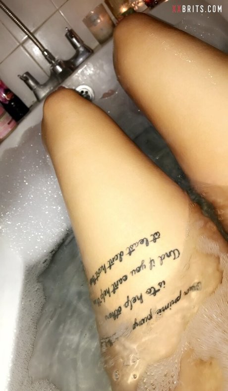 Stacey Carlaa 写真集