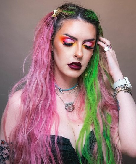 Karen Bachini 美しいポルノスター 写真