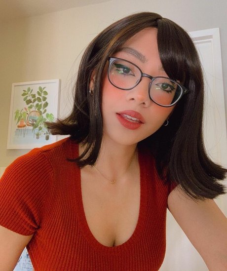 金髪の顔射オンリーファンズ アダルト 写真