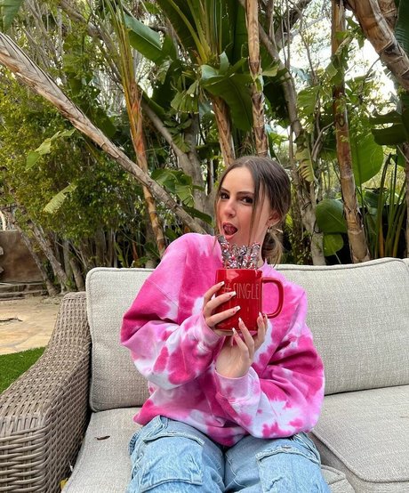 Lexy Kolker トップスター 写真