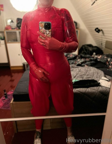 heavyrubberette スターセックス 写真