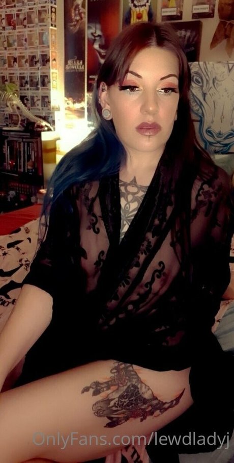 毛深いアジア人オンリーファンズ ポルノ 画像